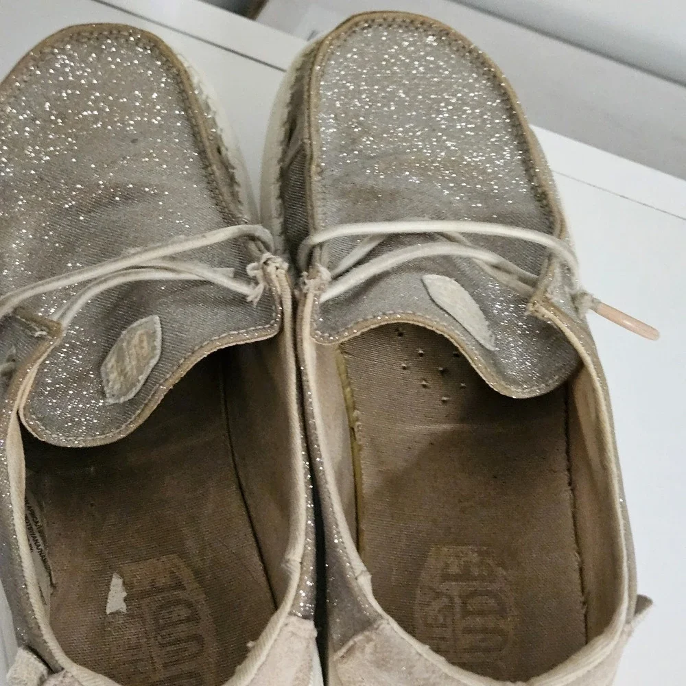 Hey Dudes Wendy Metallic Sparkle‎ Rose Gold Slip-On Girls Size 3 Summer Sun